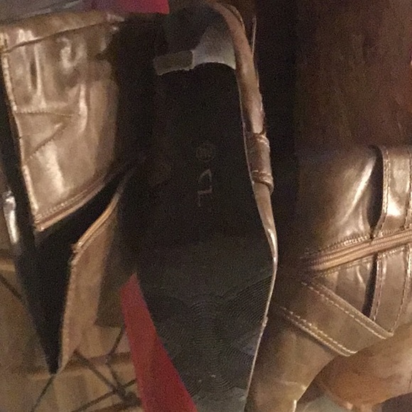 Chinese Laundry boots - Picture 3 of 3